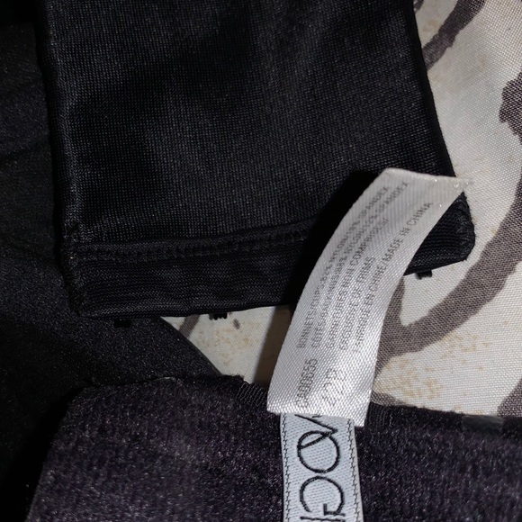 Black strapless bra - Picture 3 of 3